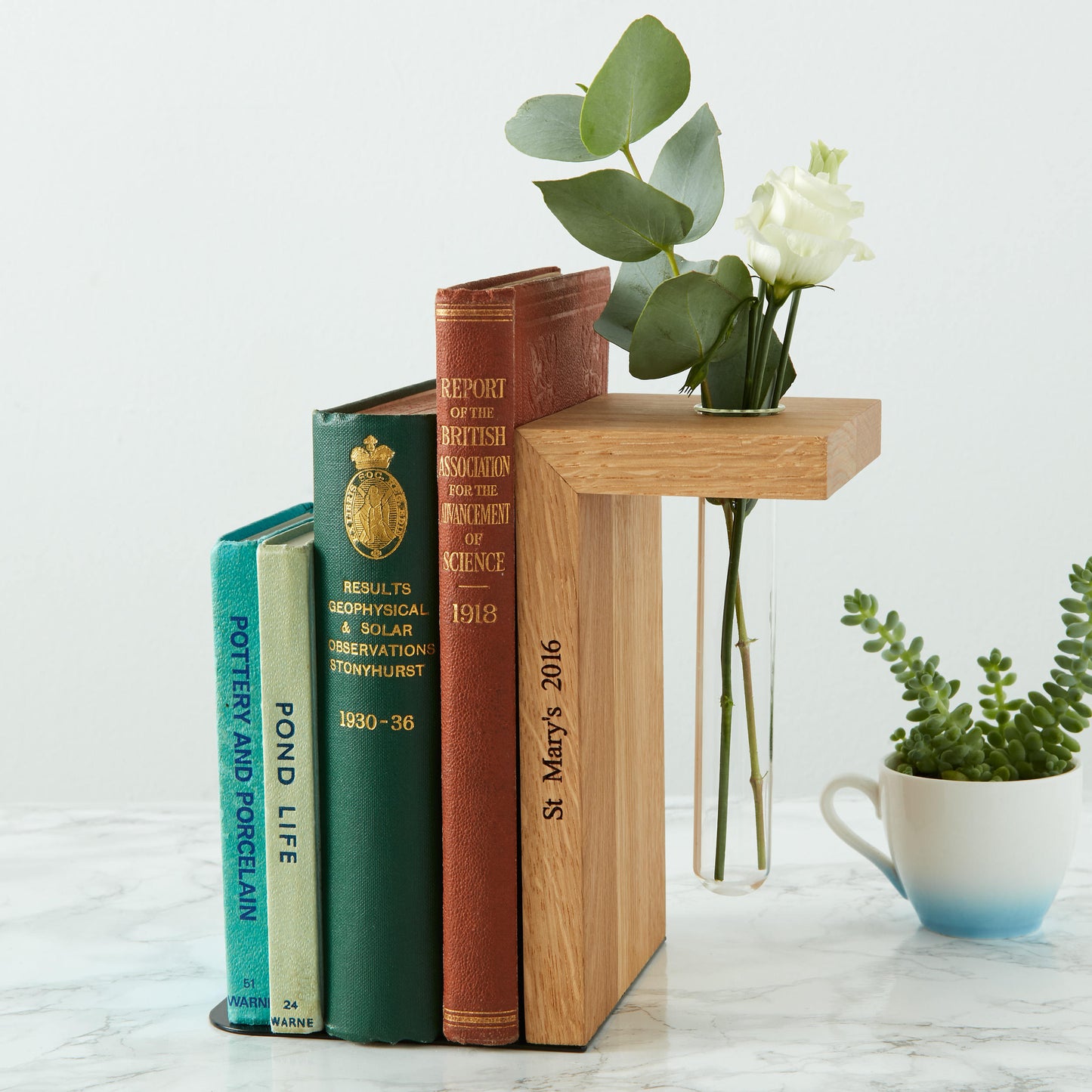 Le Serre-Livres Architectural